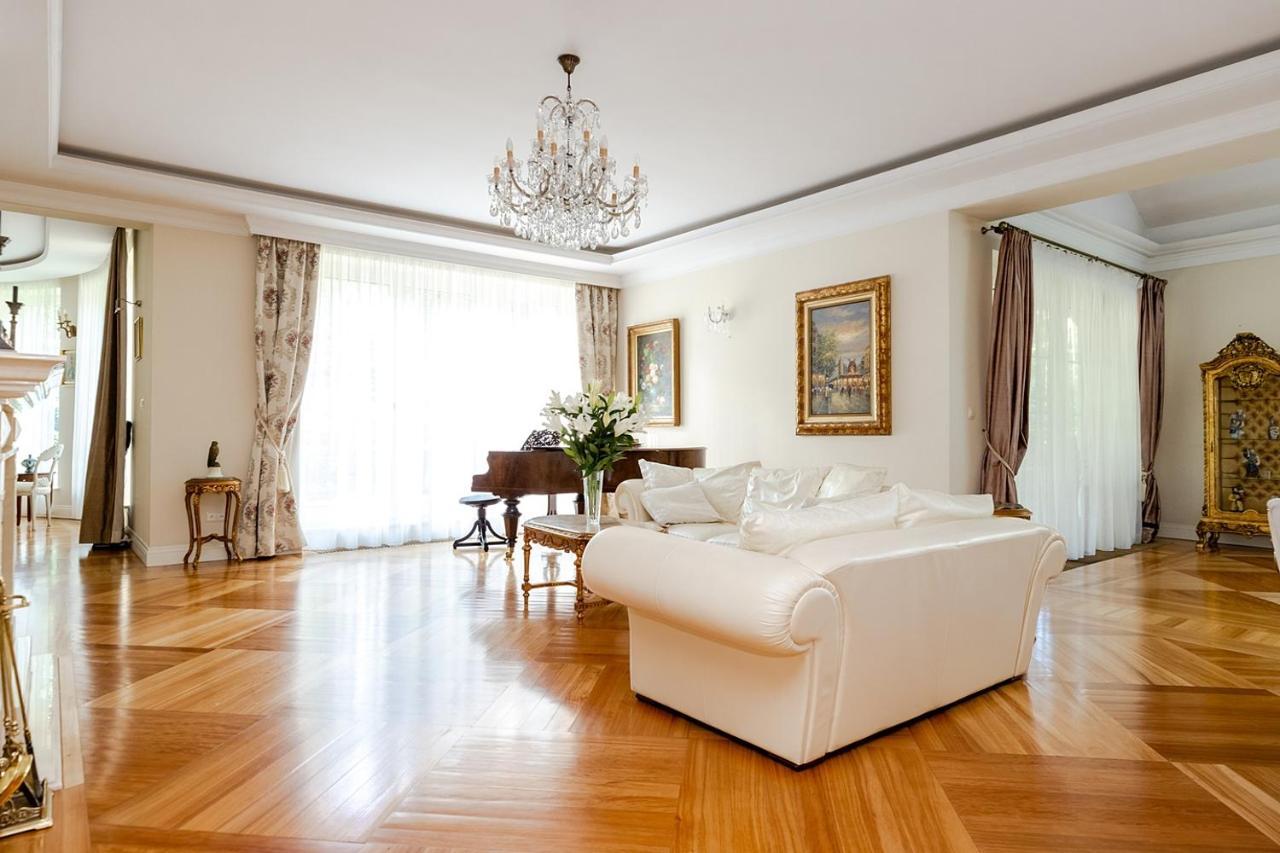 Luxury Villa Indoor Pool Warsaw Magdalenka Dış mekan fotoğraf