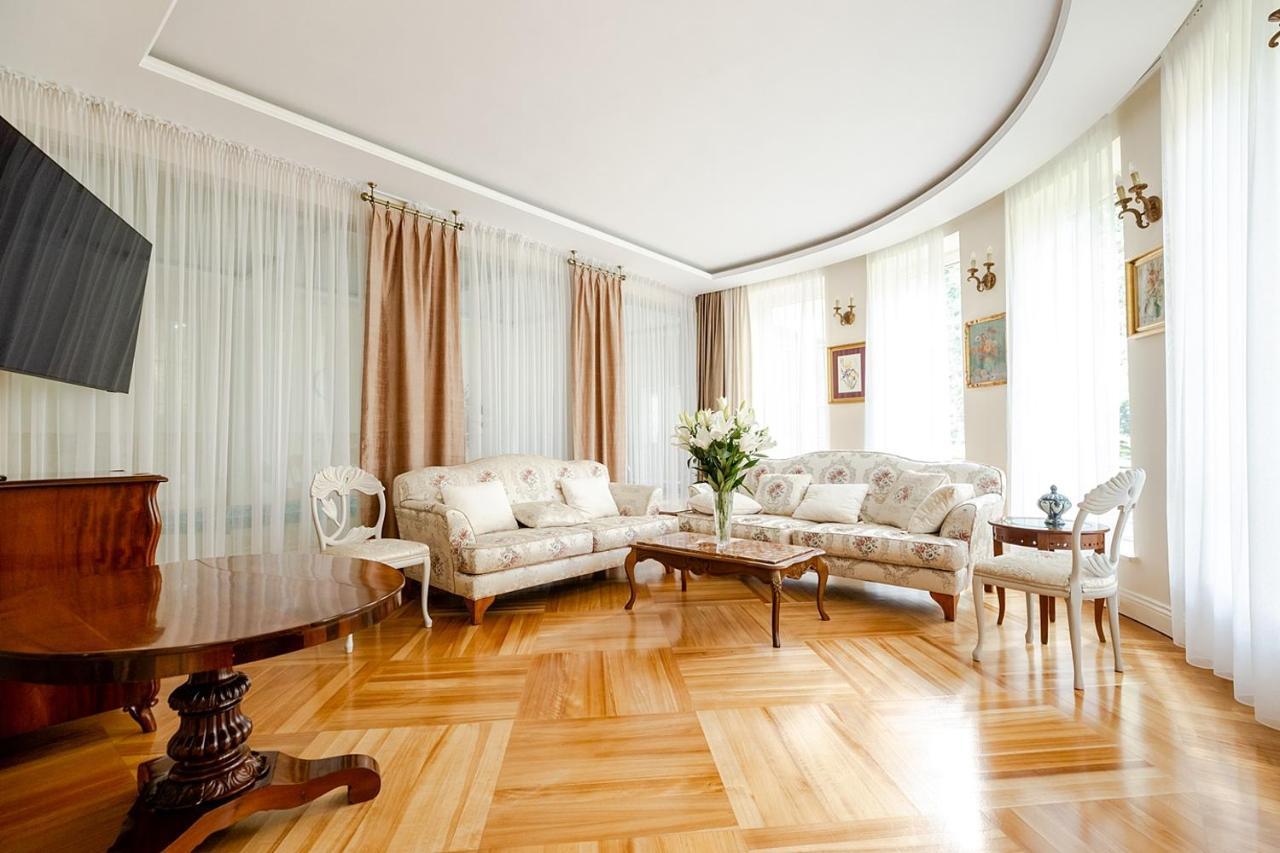 Luxury Villa Indoor Pool Warsaw Magdalenka Dış mekan fotoğraf