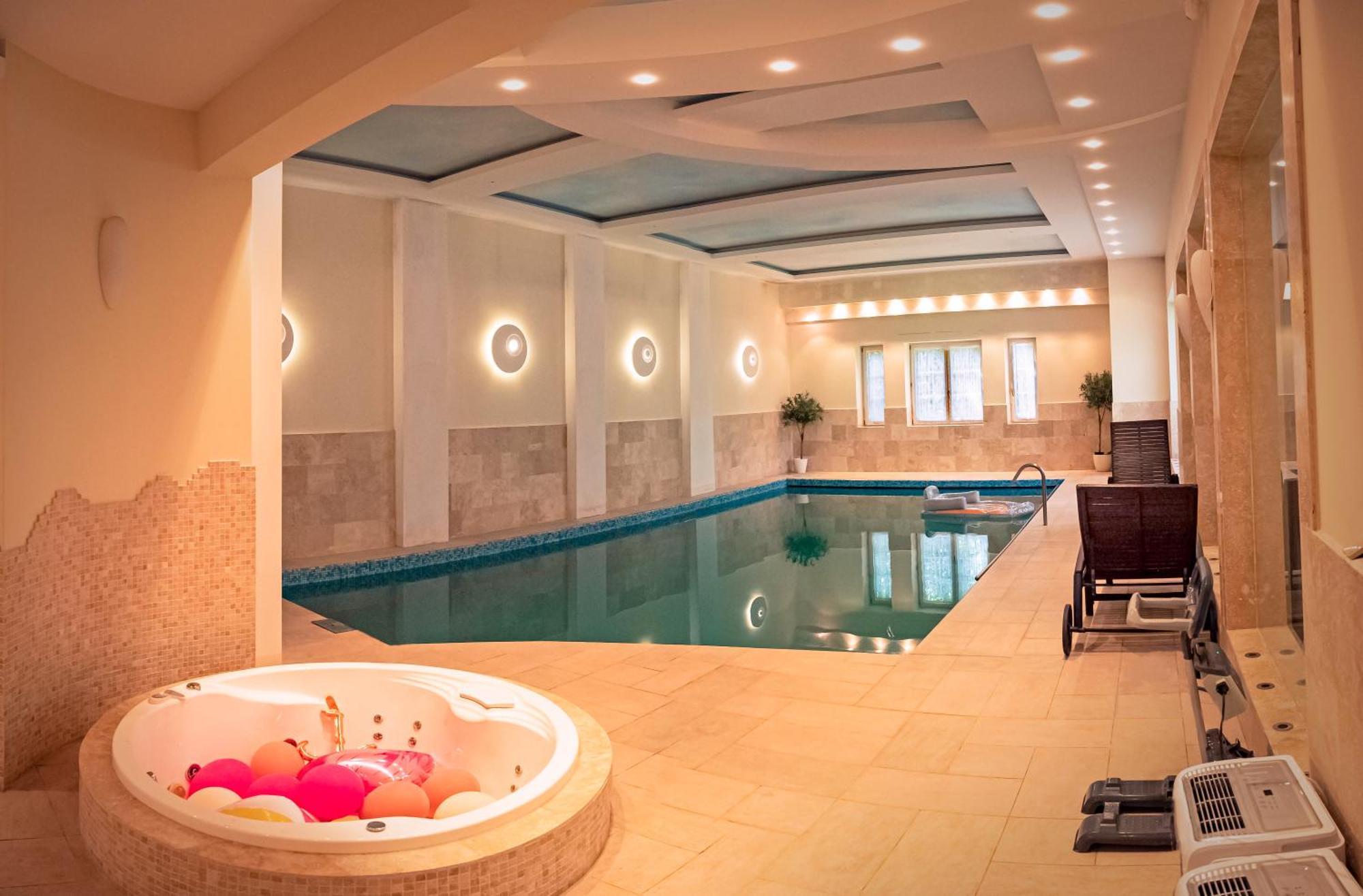 Luxury Villa Indoor Pool Warsaw Magdalenka Dış mekan fotoğraf